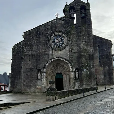 Parada Do Camino De Santiago Betanzos Exterior photo